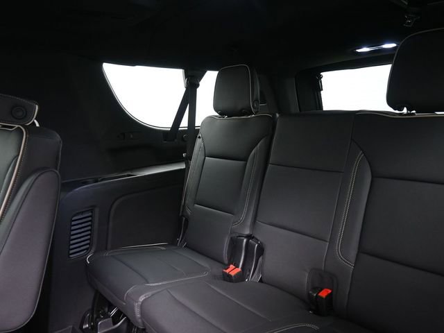 New 2026 Chevrolet Suburban Premier image 9