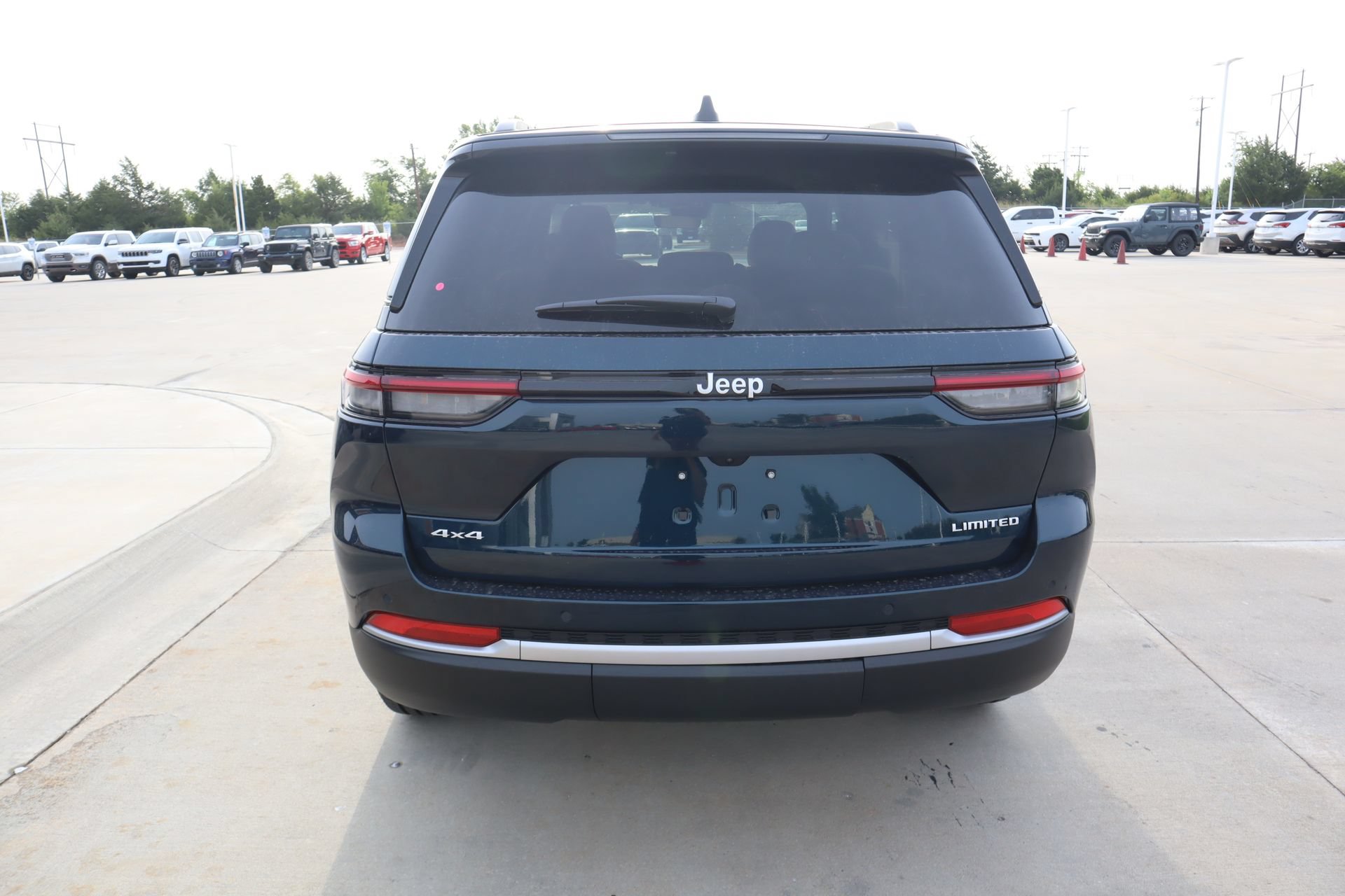 New 2026 Jeep Grand Cherokee Limited AWD/4WD image 25