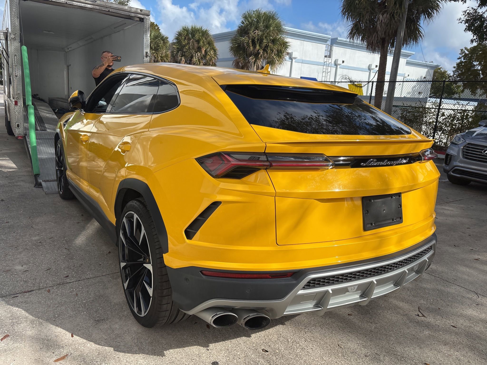 Used 2021 Lamborghini Urus image 8