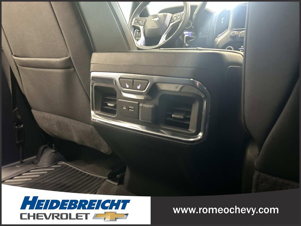 Used 2023 Chevrolet Silverado 2500 LTZ w/ LTZ Convenience Package image 17