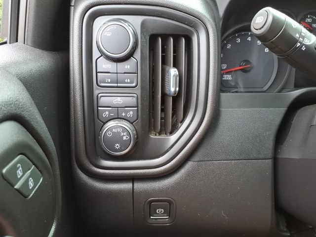 Used 2022 Chevrolet Silverado 1500 Custom Trail Boss w/ LPO, Dark Essentials Package AWD/4WD image 14