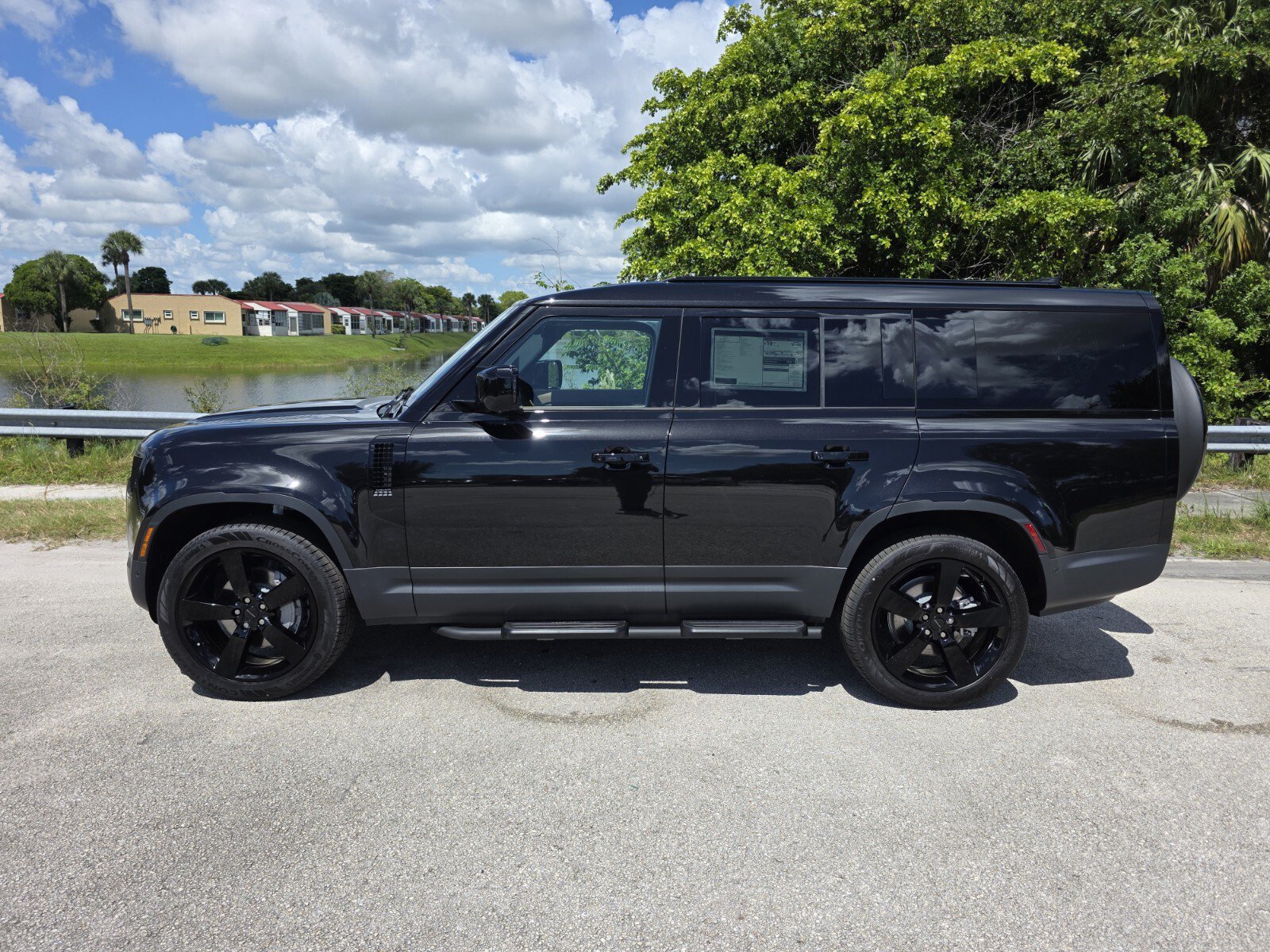 New 2026 Land Rover Defender 130 S AWD/4WD image 7
