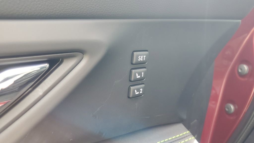 Used 2025 Subaru Ascent Bronze Edition w/ Onyx Package image 10