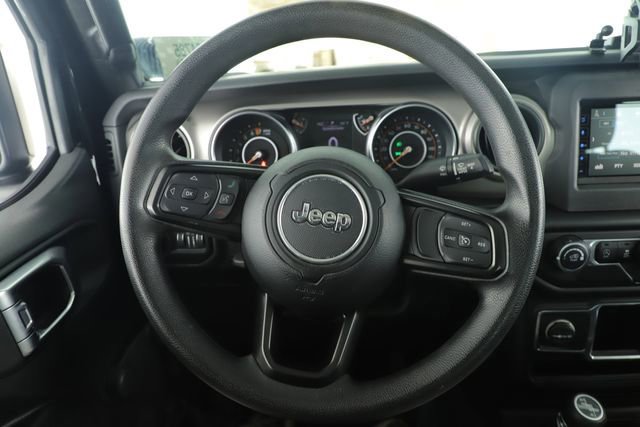 Used 2020 Jeep Gladiator Sport w/ Trailer Tow Package AWD/4WD image 13