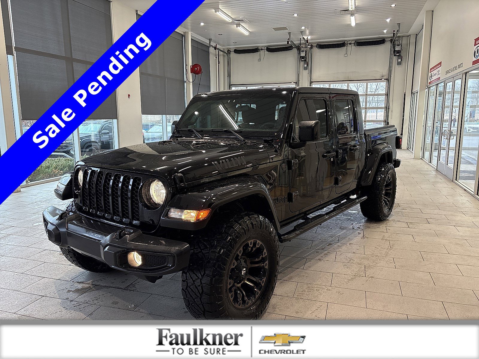 Used 2023 Jeep Gladiator Sport AWD/4WD image 1