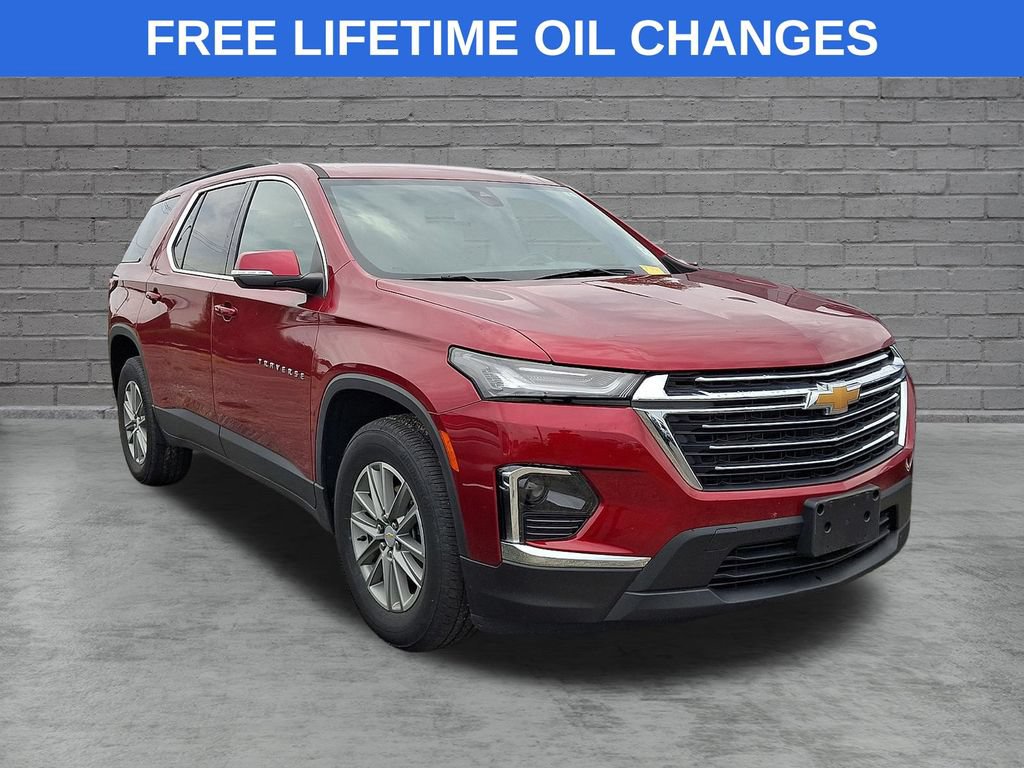 Used 2023 Chevrolet Traverse LT FWD image 1