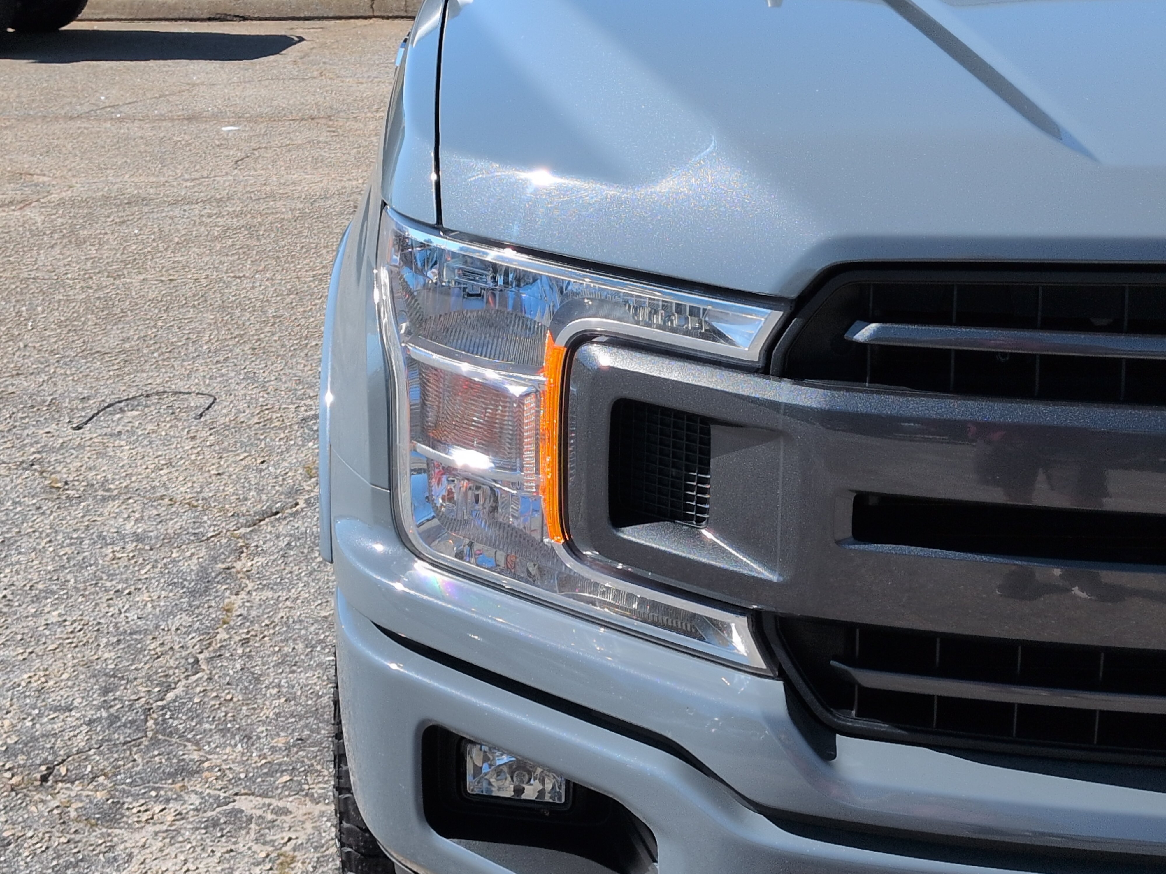 Certified 2020 Ford F150 XLT w/ Equipment Group 302A Luxury AWD/4WD image 8