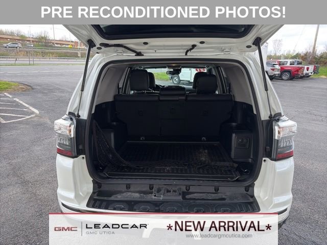 Used 2021 Toyota 4Runner Nightshade image 17