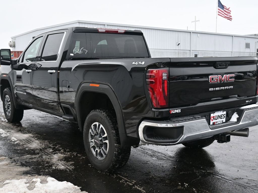 New 2026 GMC Sierra 3500 SLT image 9