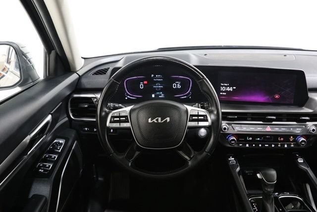 Used 2025 Kia Telluride S AWD/4WD image 14