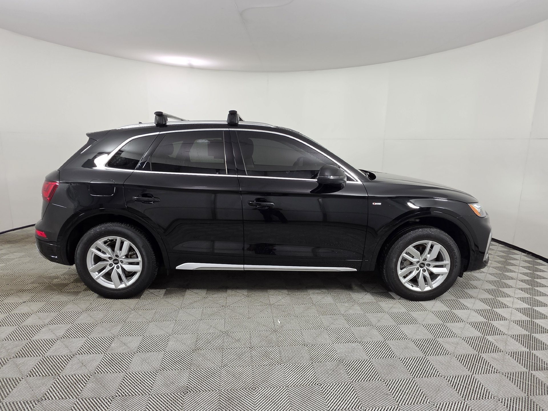 Certified 2023 Audi Q5 2.0T Premium w/ Convenience Package AWD/4WD image 46