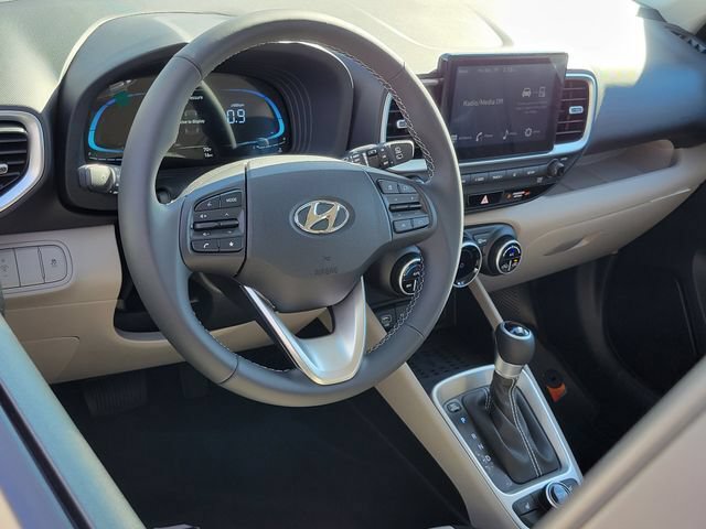 New 2026 Hyundai Venue SEL FWD image 3