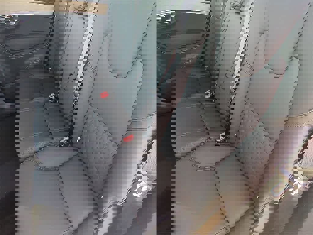 New 2026 Volvo XC90 B6 Plus w/ Protection Package Premier image 18