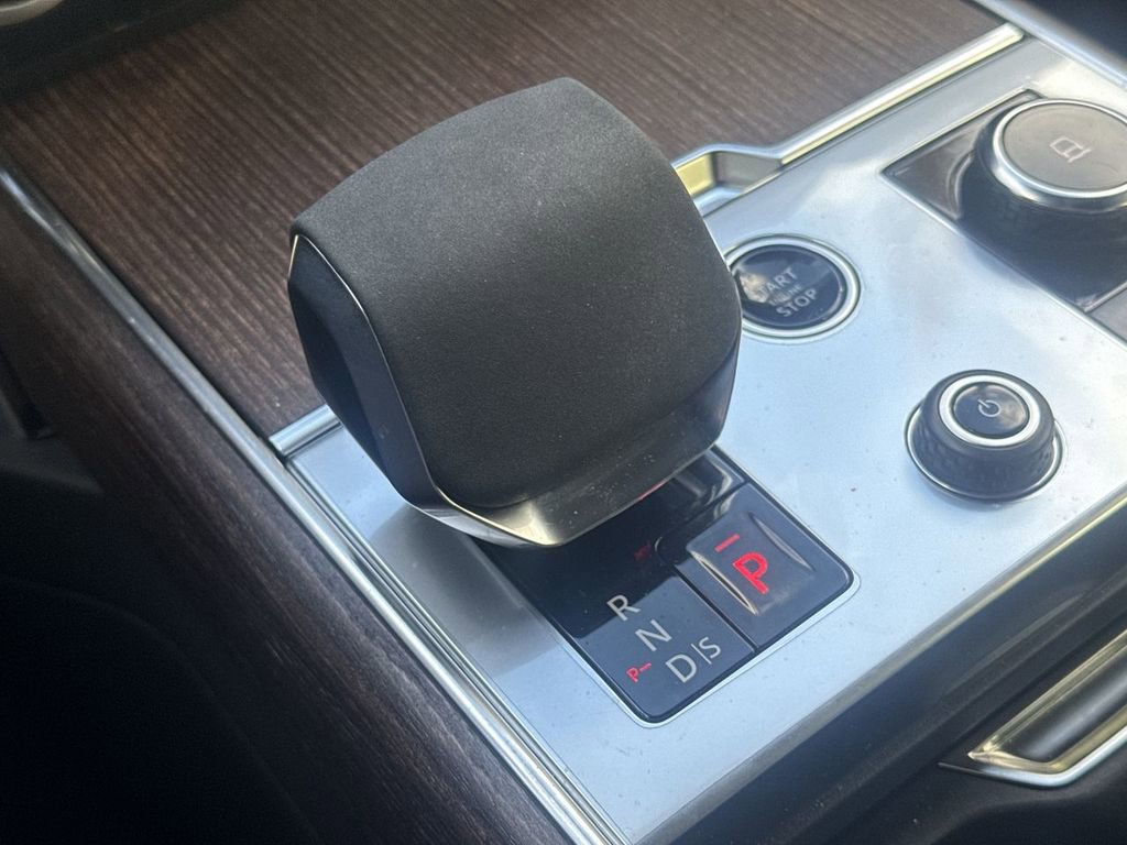 Certified 2023 Land Rover Range Rover SE image 27