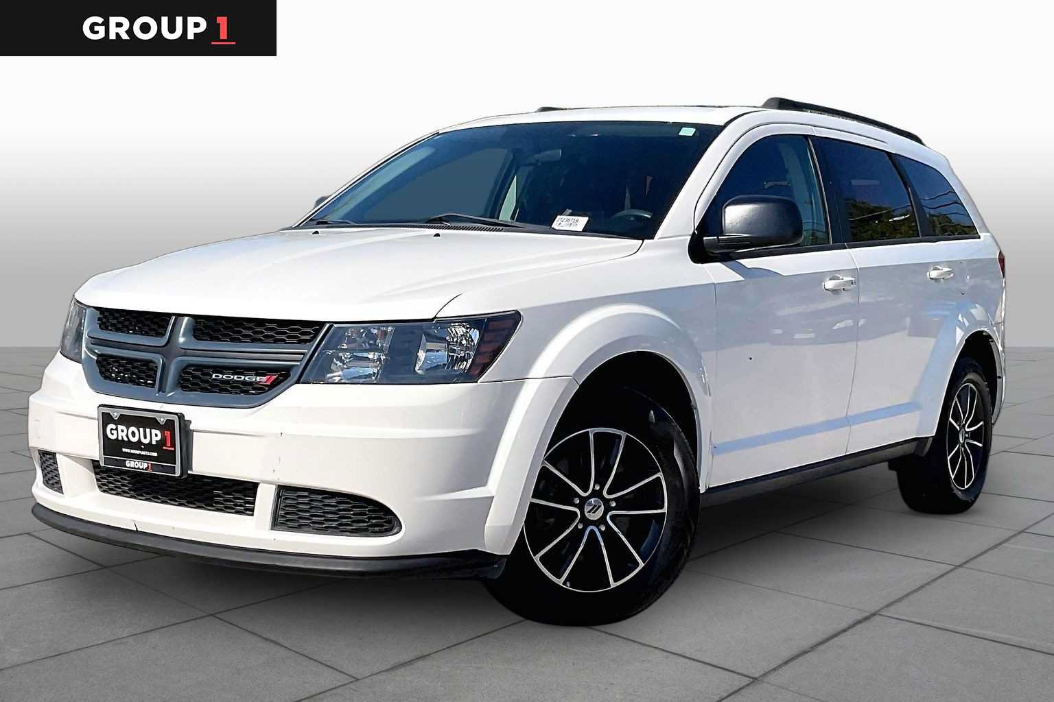 Used 2018 Dodge Journey SE w/ Blacktop Package