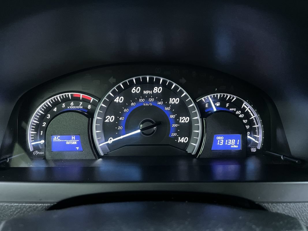 Used 2013 Toyota Camry XLE FWD image 19