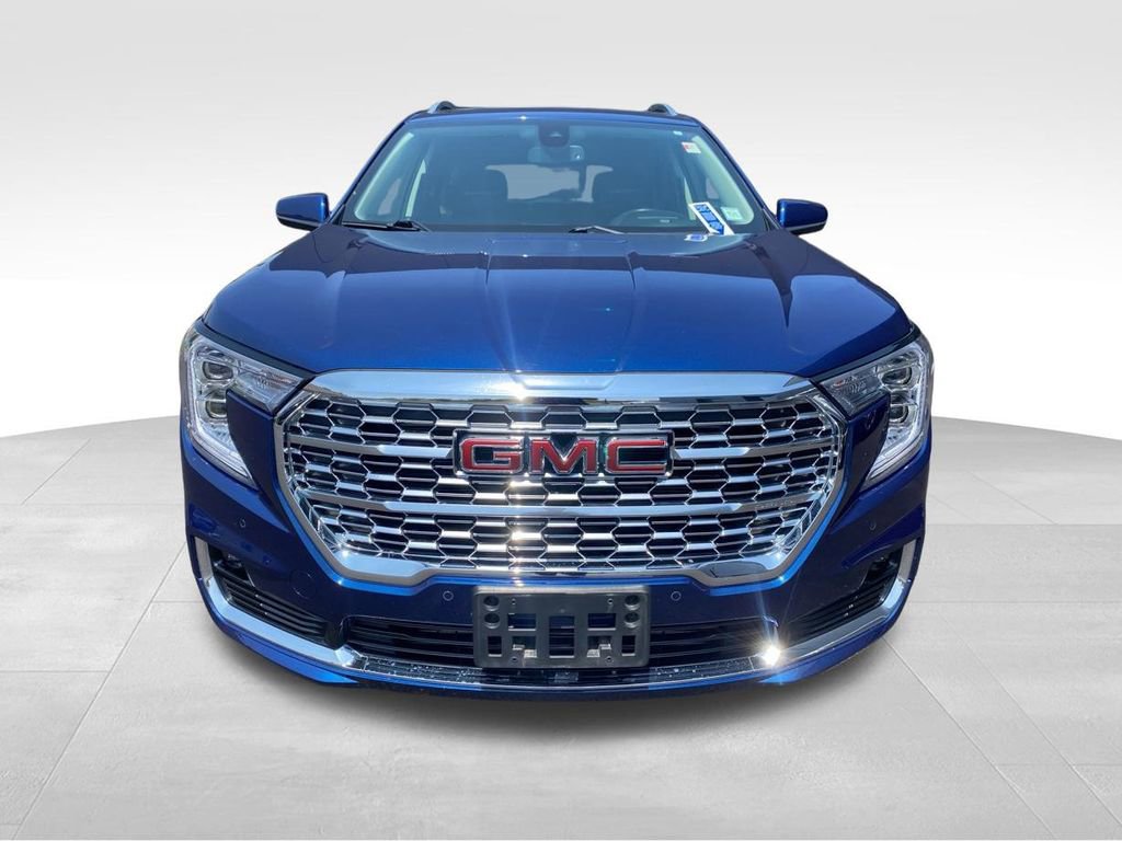 Used 2023 GMC Terrain Denali image 17