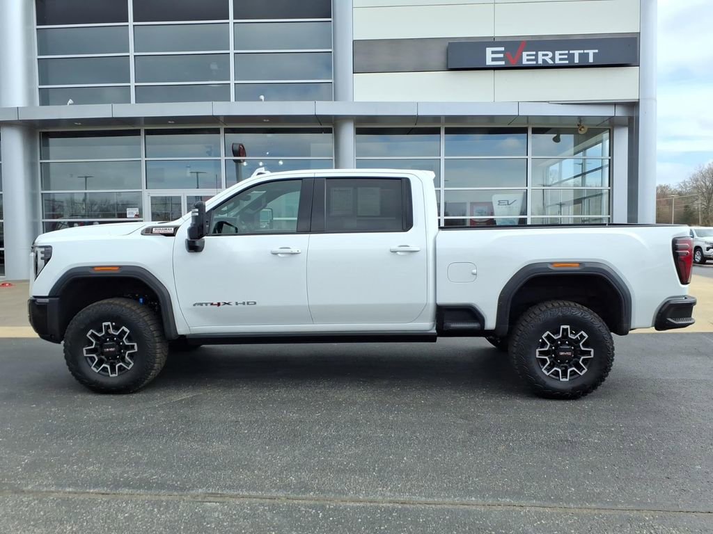 Used 2026 GMC Sierra 2500 AT4X image 4