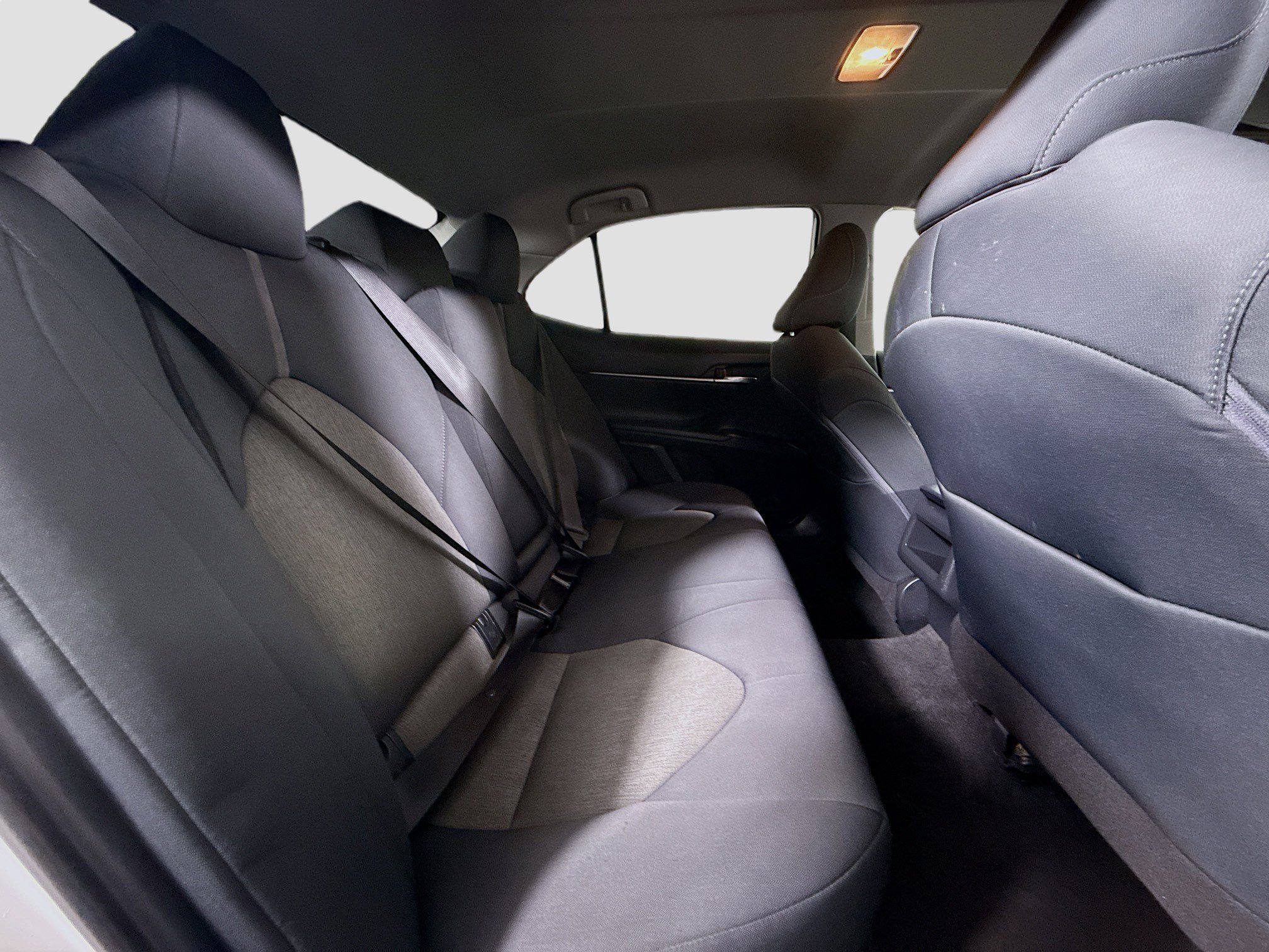 Used 2022 Toyota Camry LE image 26