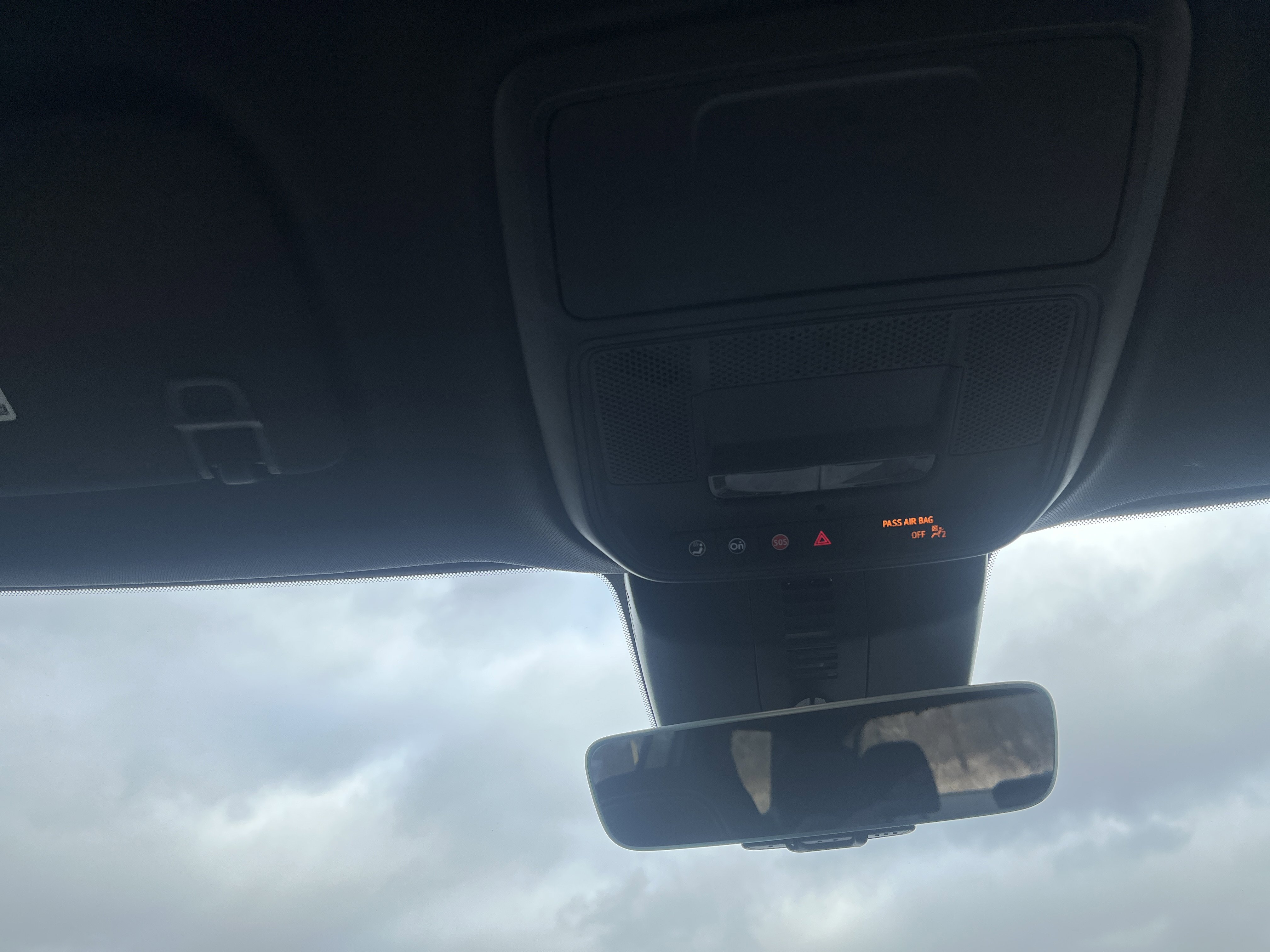 Used 2024 Chevrolet Traverse LT FWD image 32