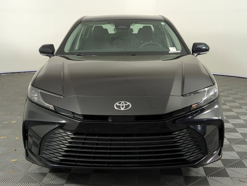 Used 2025 Toyota Camry LE FWD image 10