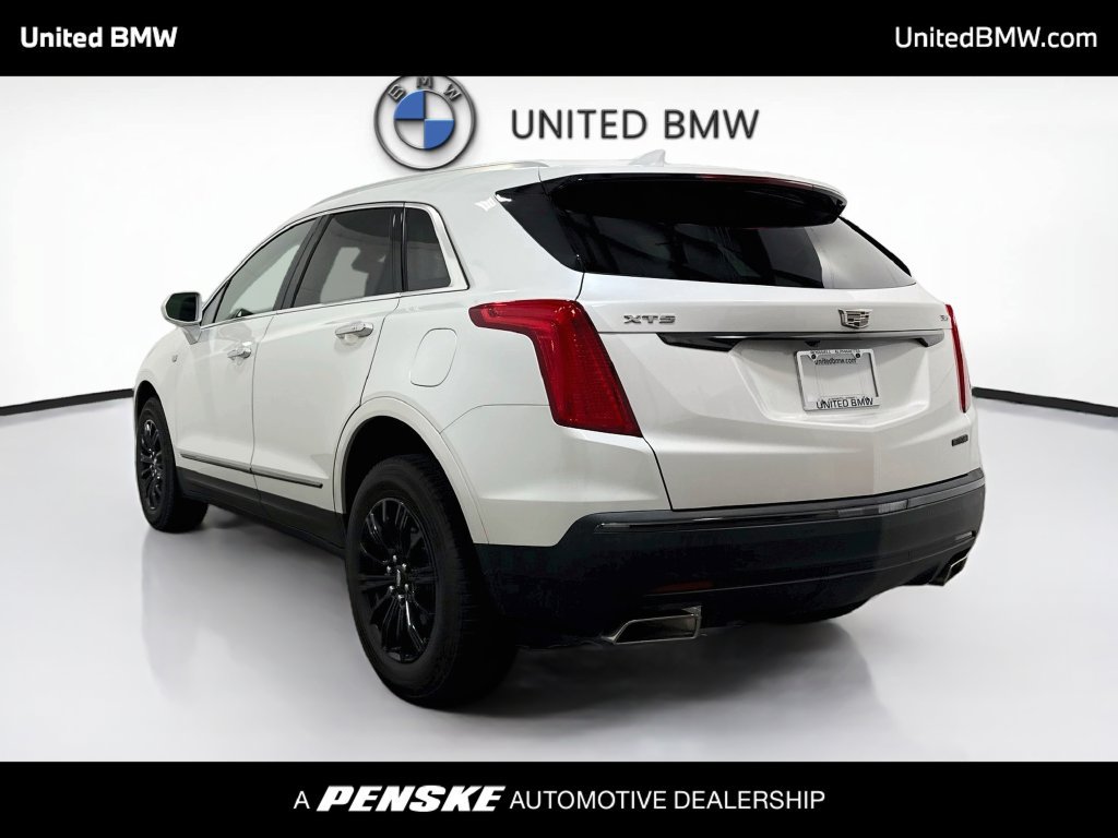 Used 2019 Cadillac XT5 Luxury w/ LPO, Black Ice Package FWD image 7