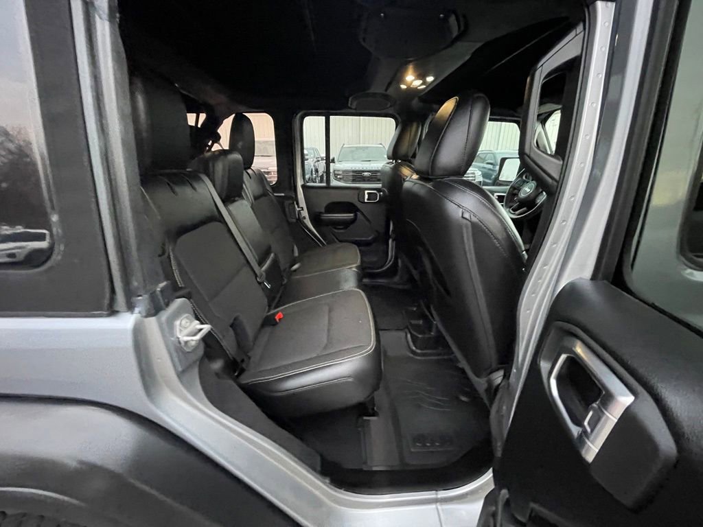 Used 2021 Jeep Wrangler Unlimited Sport image 23