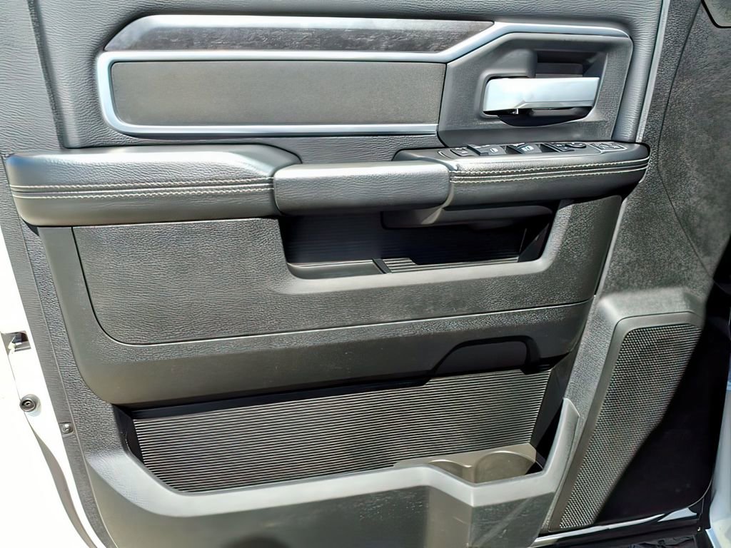 Used 2024 RAM 3500 Big Horn image 22