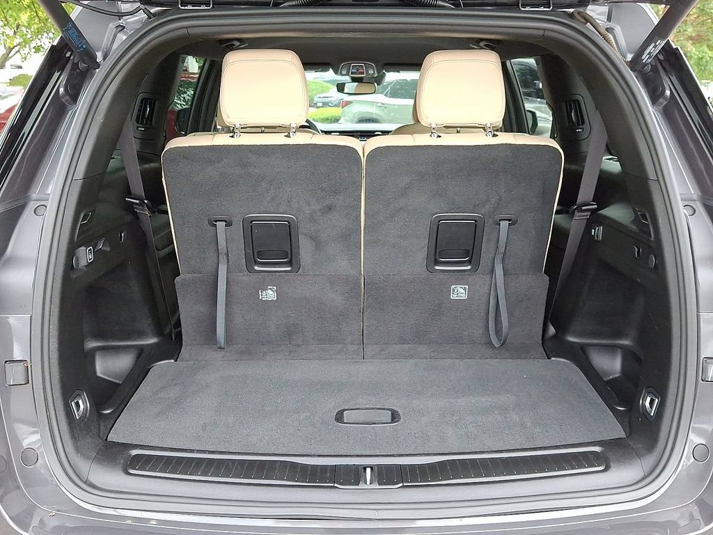 Used 2023 Jeep Grand Cherokee L Limited AWD/4WD image 32
