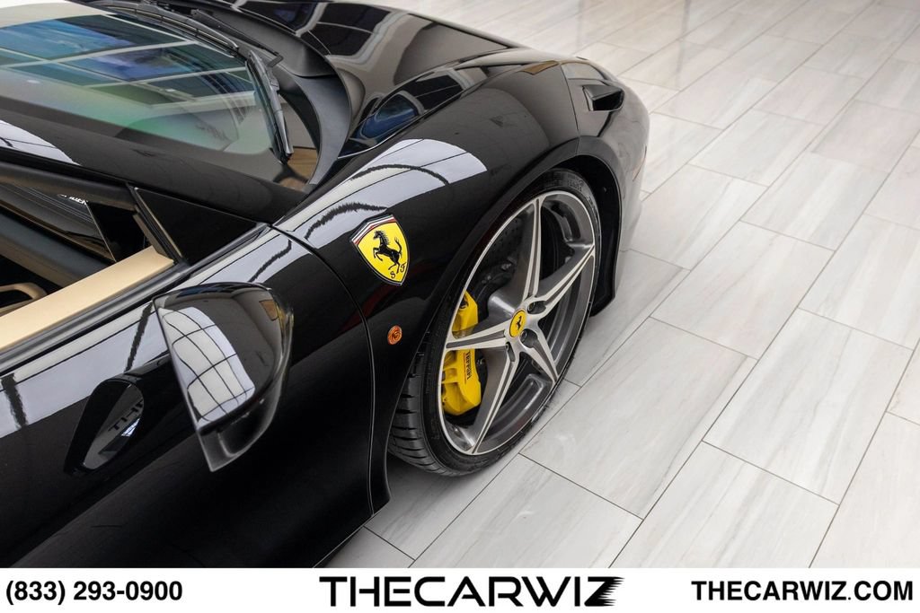 Used 2015 Ferrari 458 Spider RWD image 34