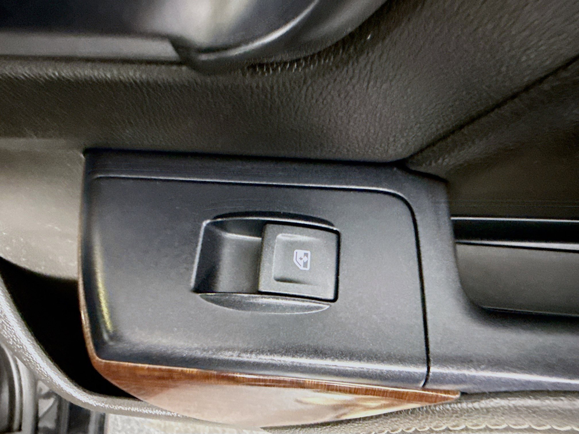 Used 2018 GMC Sierra 1500 SLE w/ SLE Value Package AWD/4WD image 29