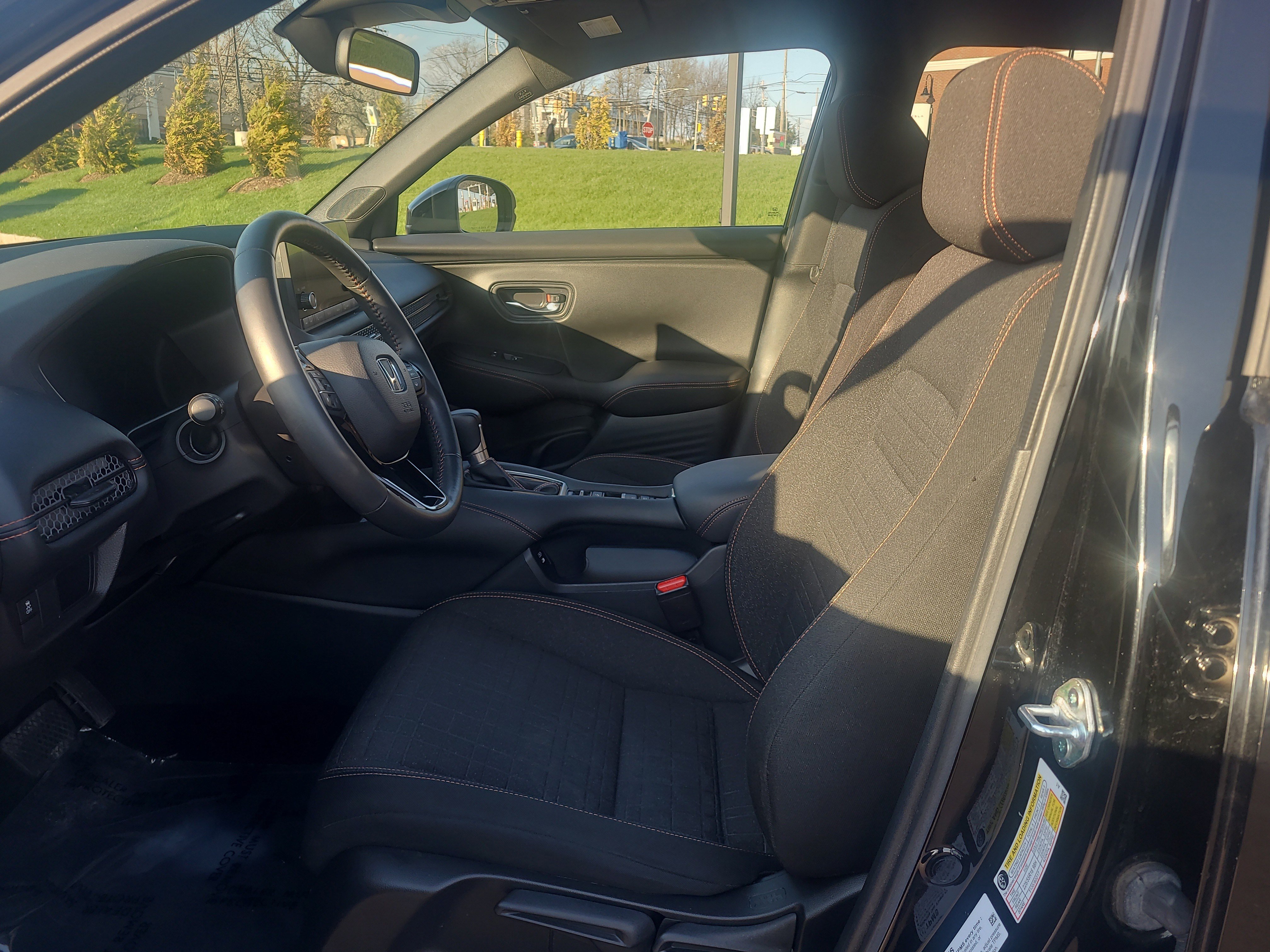 Used 2024 Honda HR-V Sport image 16