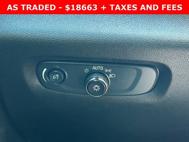 Used 2021 Chevrolet Traverse LS FWD image 20