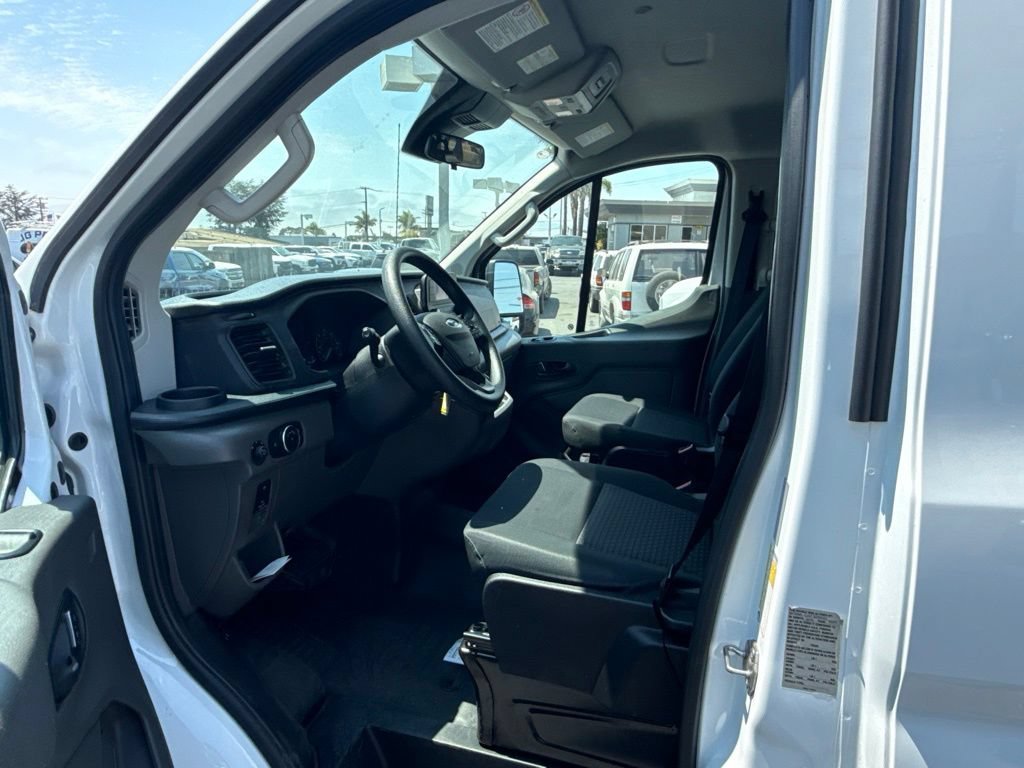 Used 2025 Ford Transit 250 Low Roof w/ Exterior Upgrade Package RWD image 7