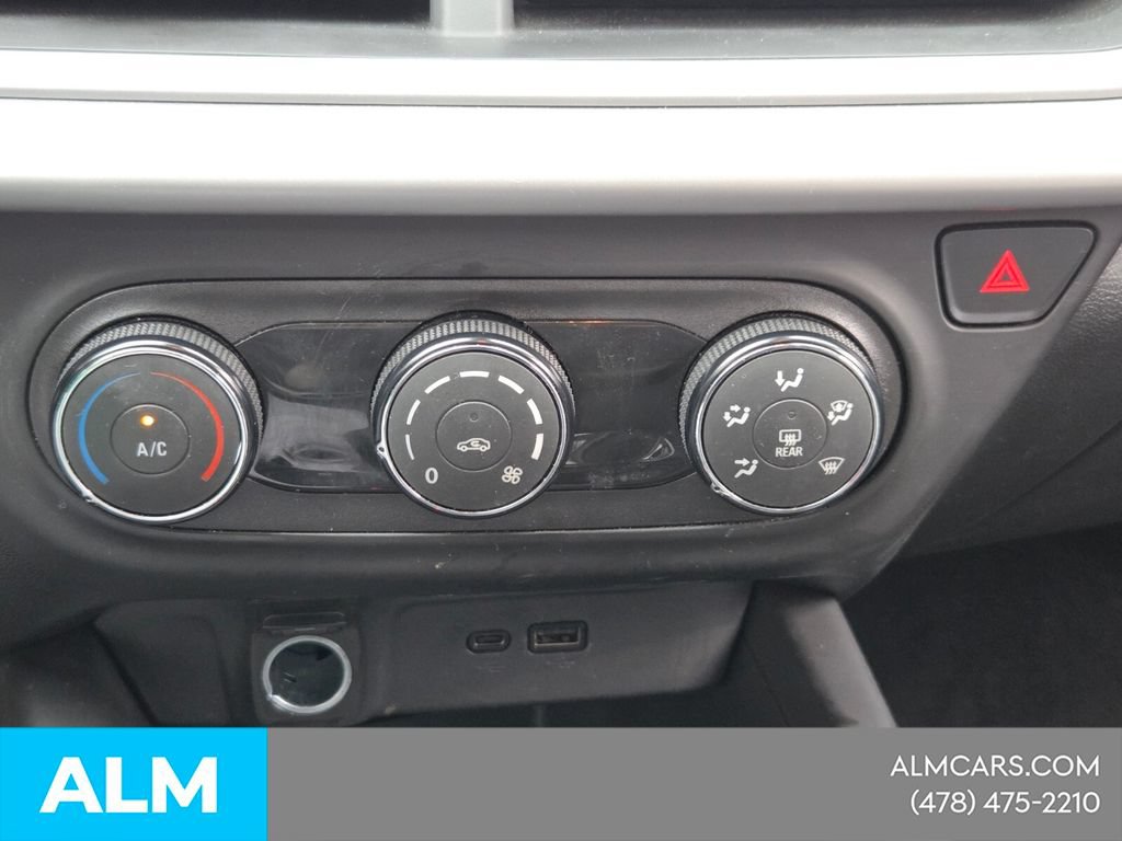 Used 2024 Chevrolet Trax LS FWD image 21