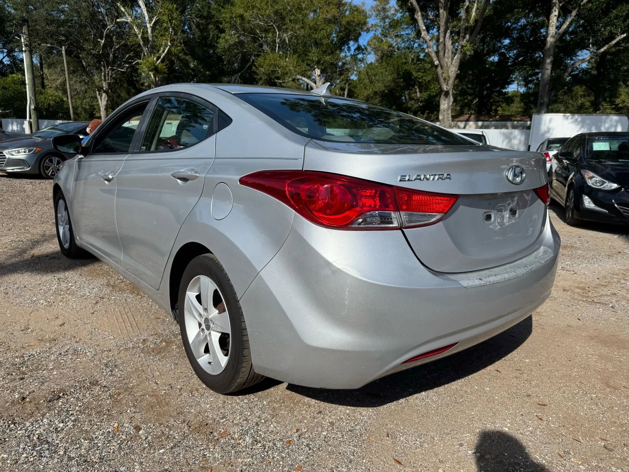 Used 2012 Hyundai Elantra GLS w/ Preferred Pkg 3 image 3