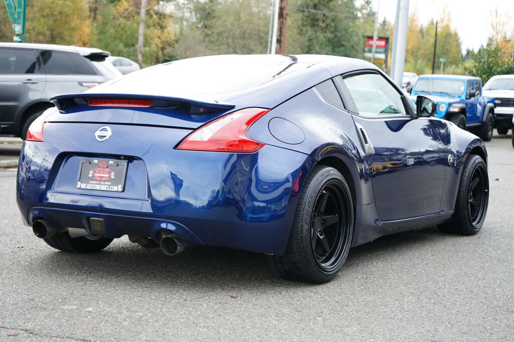 Used 2016 Nissan 370Z Coupe image 5