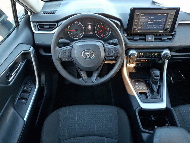 Used 2022 Toyota RAV4 XLE image 11