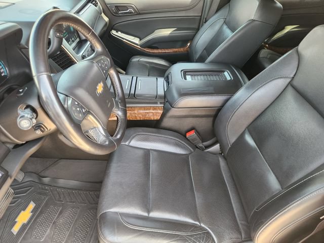 Used 2020 Chevrolet Tahoe Premier w/ Premier 6.2L Value Package AWD/4WD image 12
