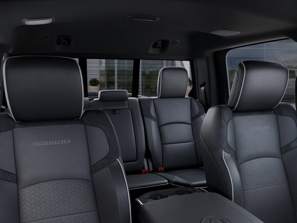 New 2026 RAM 2500 Laramie AWD/4WD image 27