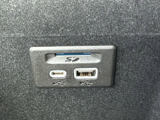 Used 2023 Cadillac XT6 Luxury image 23