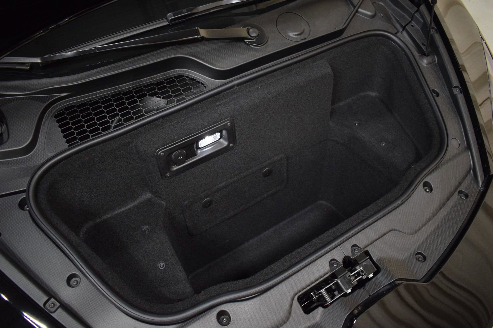 Used 2023 Lamborghini Huracan EVO image 43