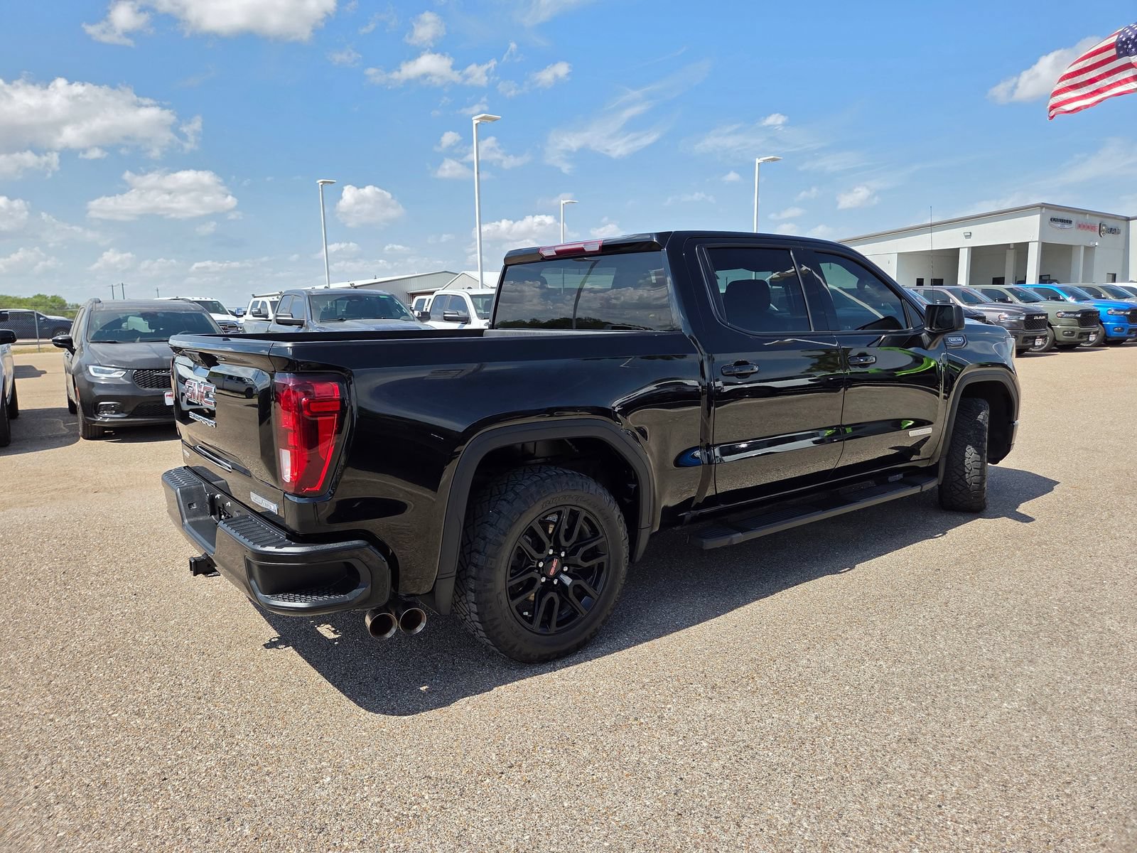Used 2024 GMC Sierra 1500 Elevation RWD image 9