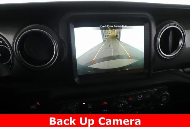 Used 2023 Jeep Wrangler Sahara image 5