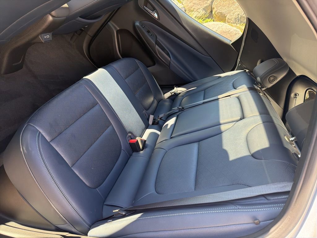 Used 2022 Chevrolet Bolt EUV Premier w/ Sun & Sound Package FWD image 20