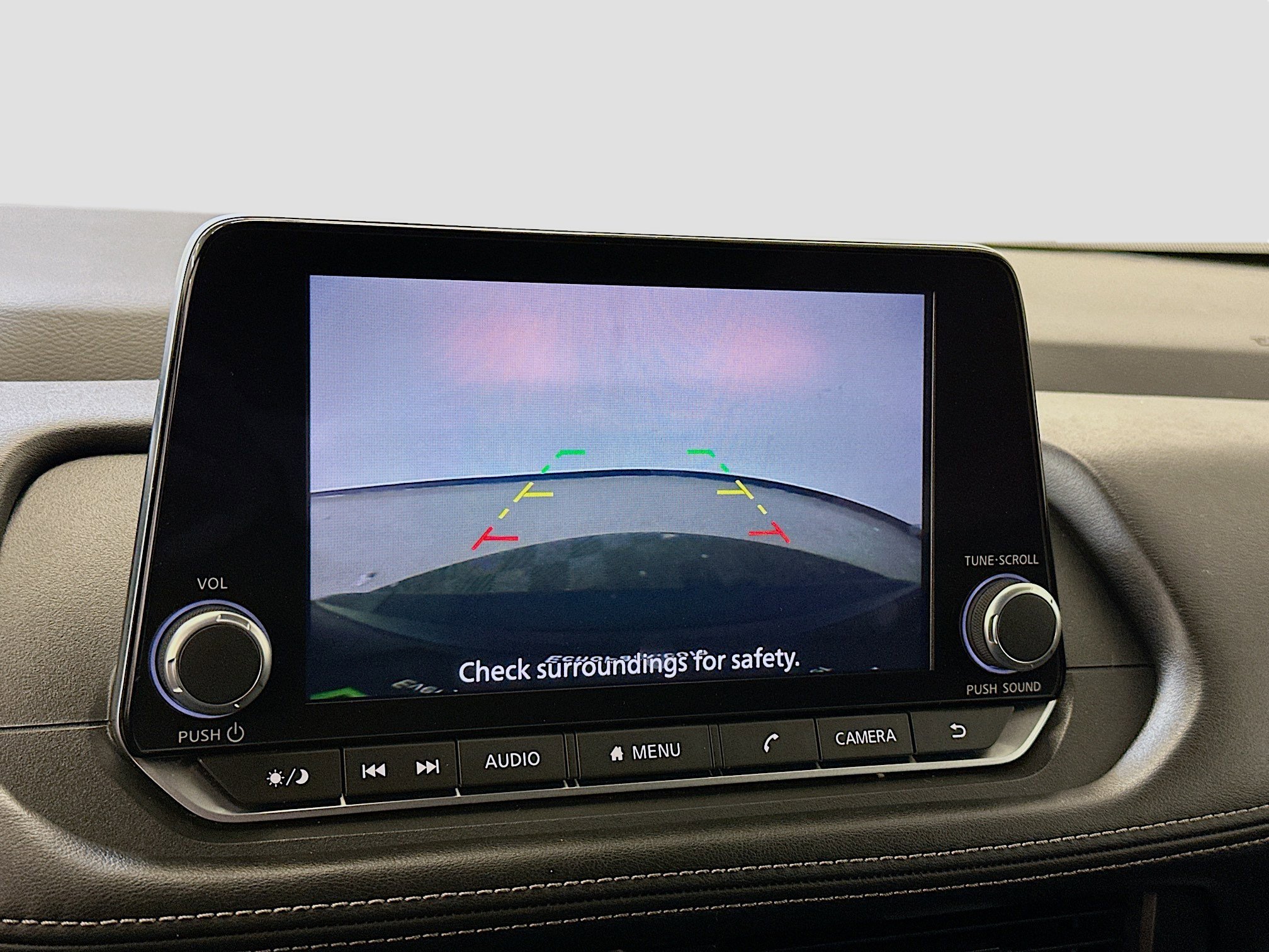 Used 2025 Nissan Rogue SV image 22