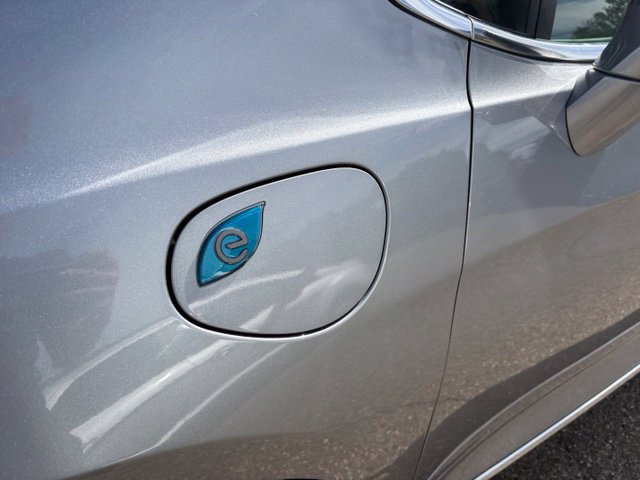 Used 2018 Chrysler Pacifica Limited w/ Advanced Safetytec Group FWD image 32