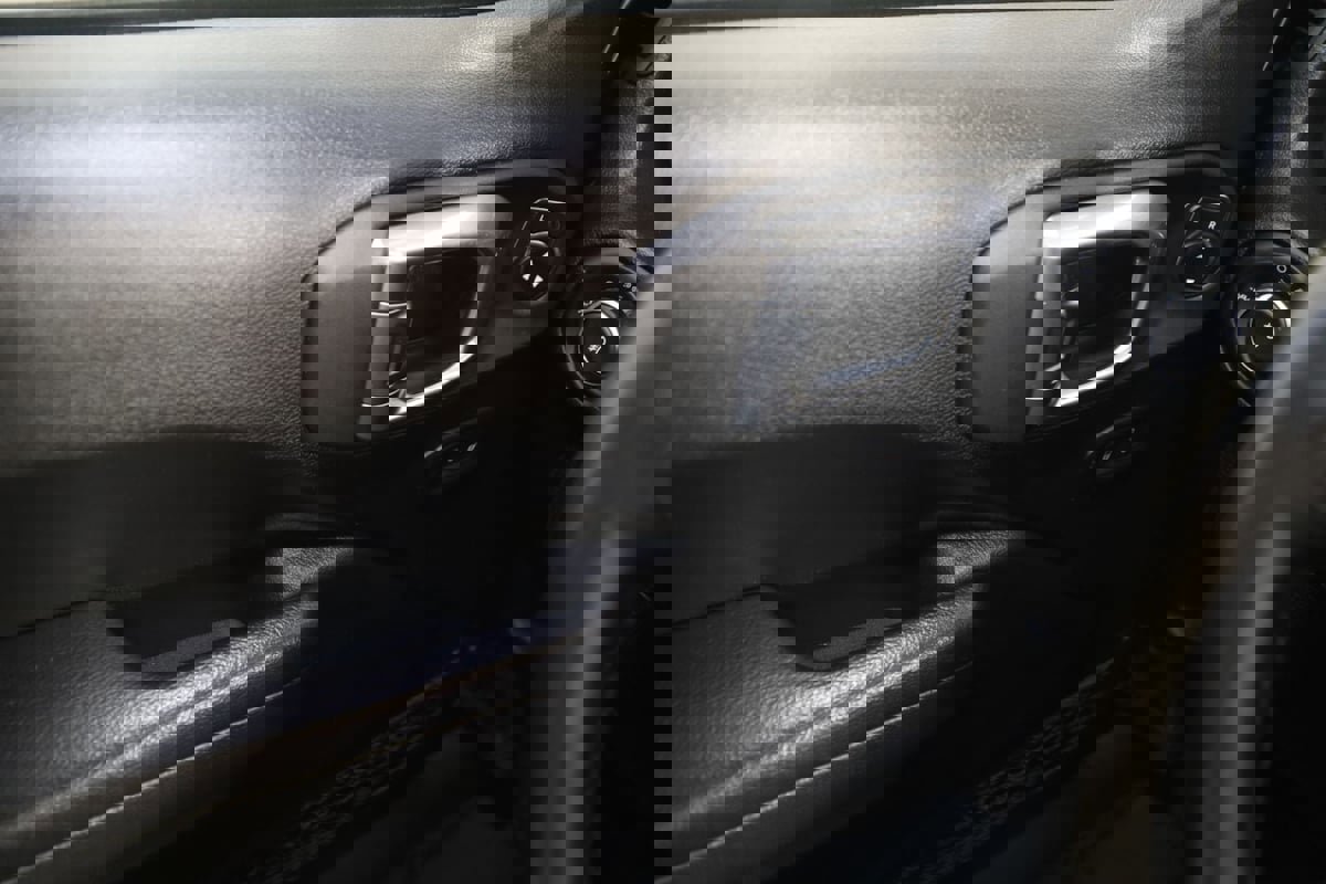 Used 2022 Jeep Wrangler Unlimited Sport image 26