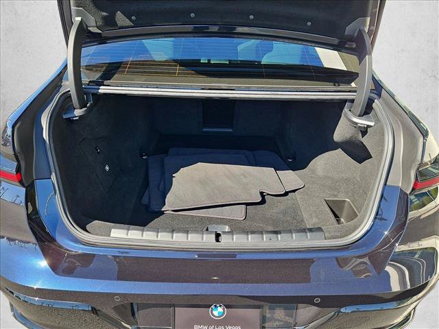 Certified 2024 BMW i7 xDrive60 AWD/4WD image 6
