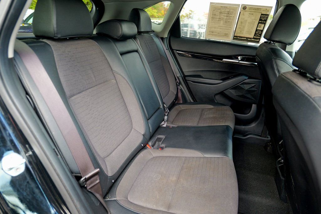 Used 2023 Kia Seltos S image 29